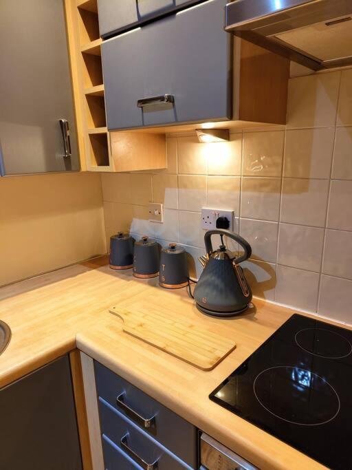 Cosy Central Modern Apartment Nantwich Kültér fotó