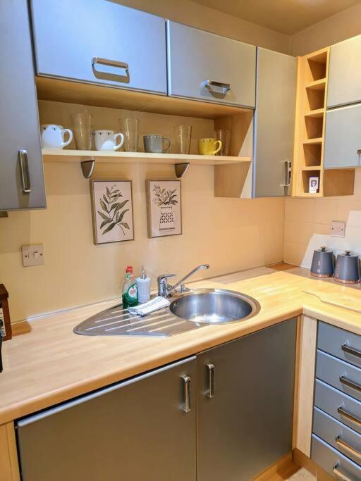 Cosy Central Modern Apartment Nantwich Kültér fotó